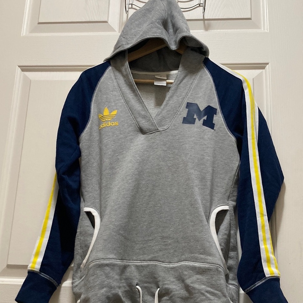 University of Michigan Hoodie Sweatshirt Women’s Size Small - Picture 6 of 6